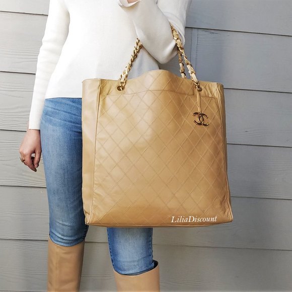 CHANEL Handbags - CHANEL Lambskin Leather Quilted CC Charm Large Tote